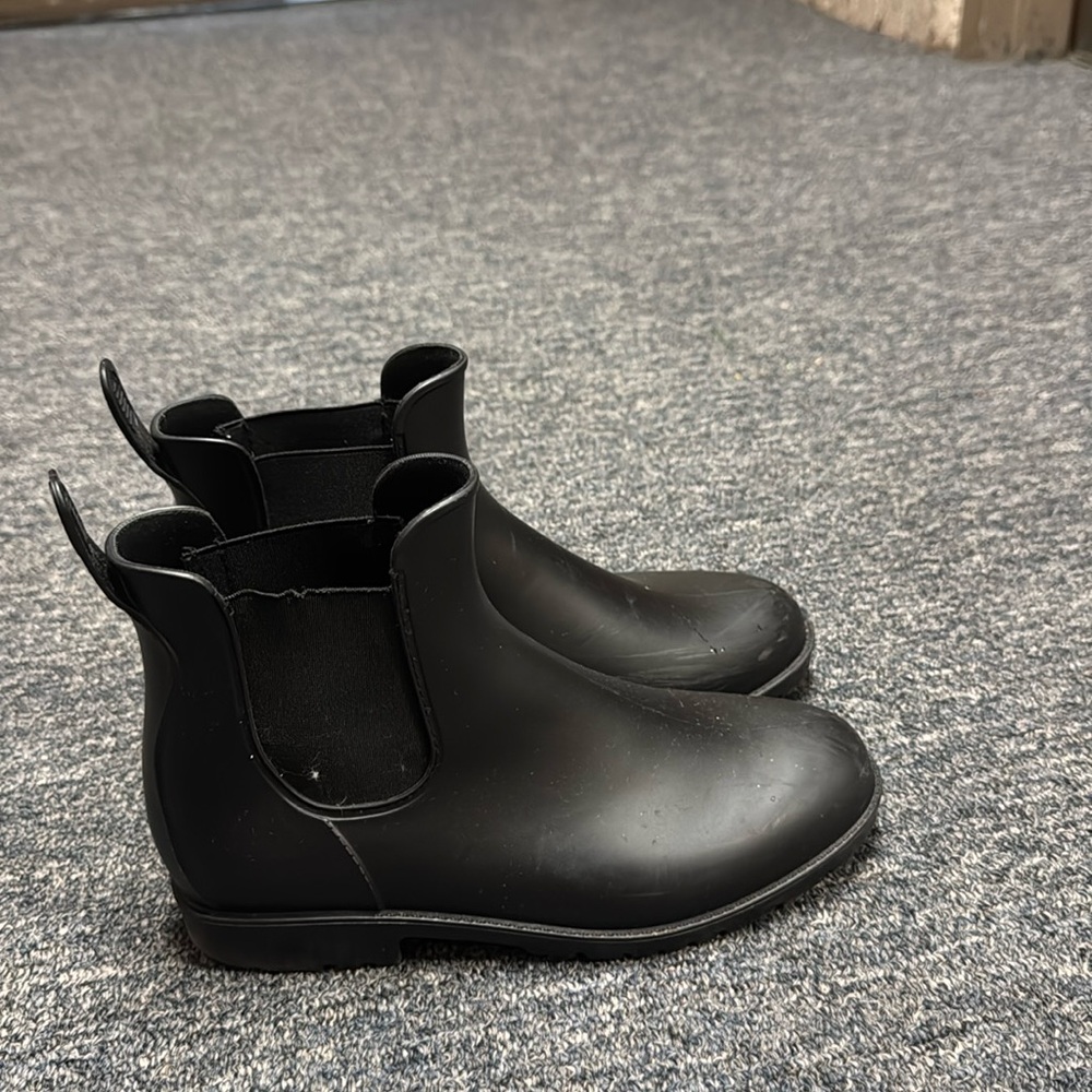 Women’s Rainboots Size 6